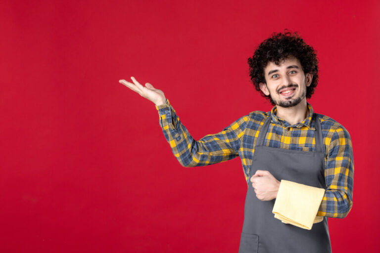 معلم ديكور باكستاني